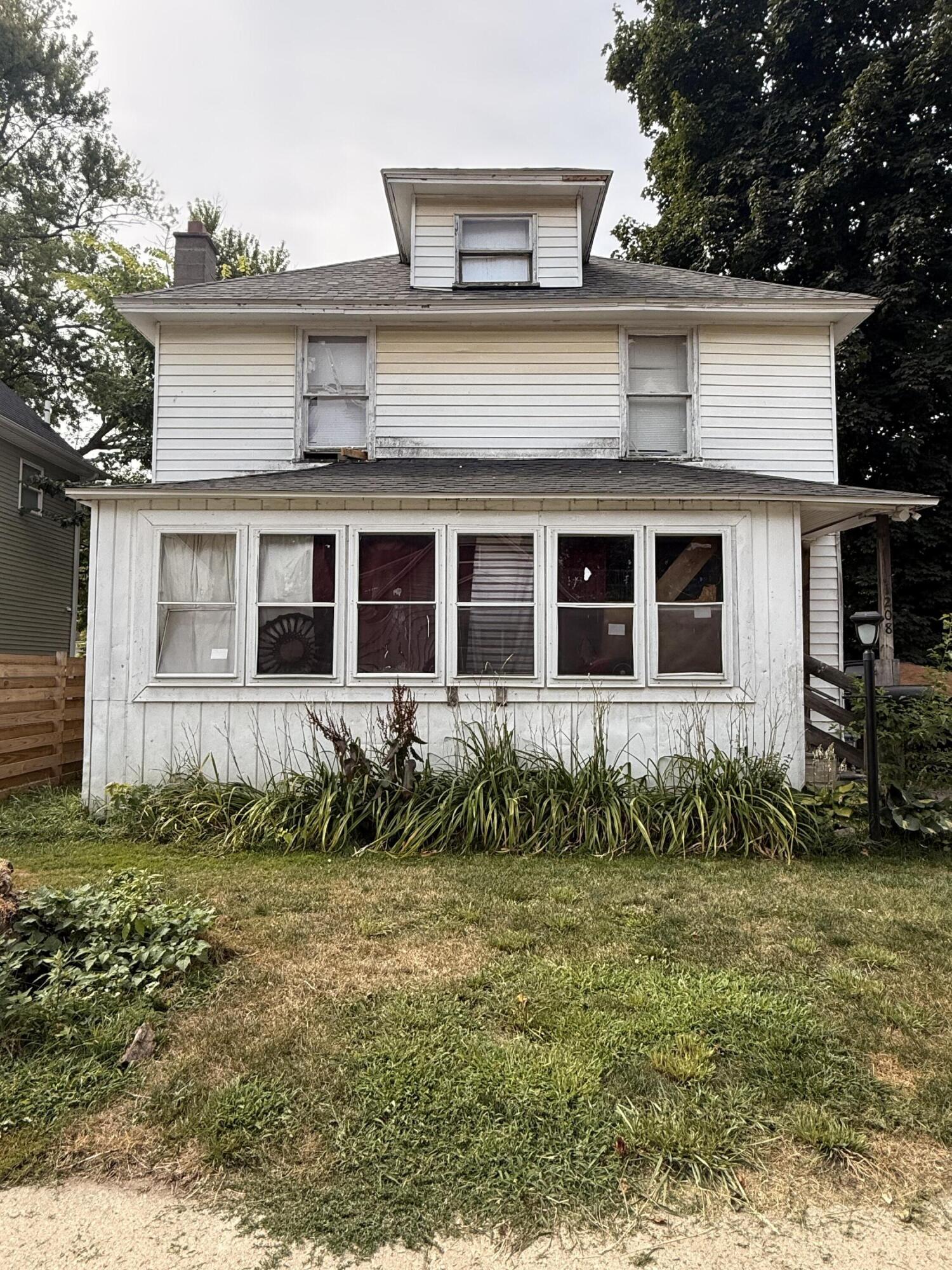 1208 Hays Park Avenue Kalamazoo MI 49001