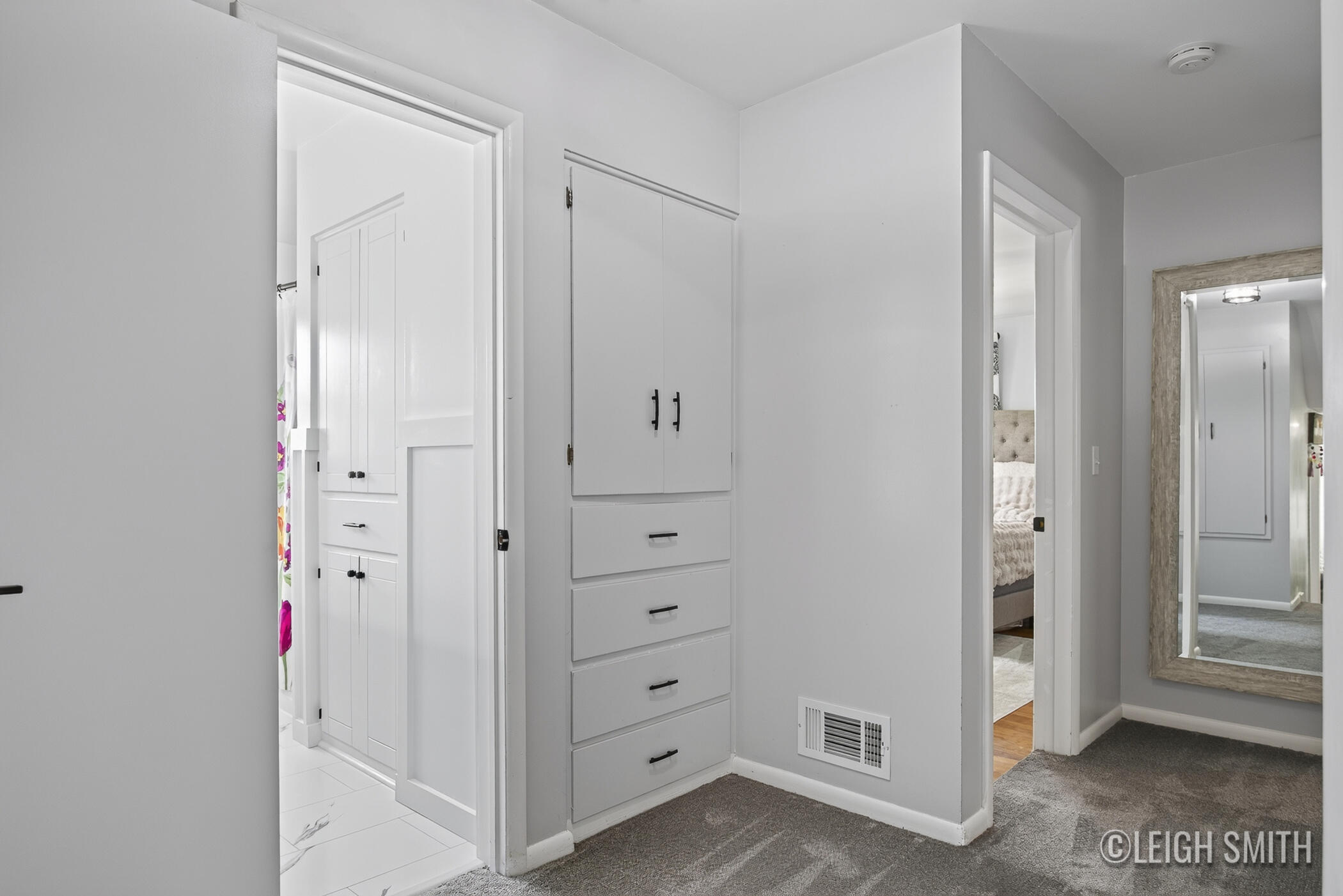 2165 Apple Avenue NW Grand Rapids MI 49504