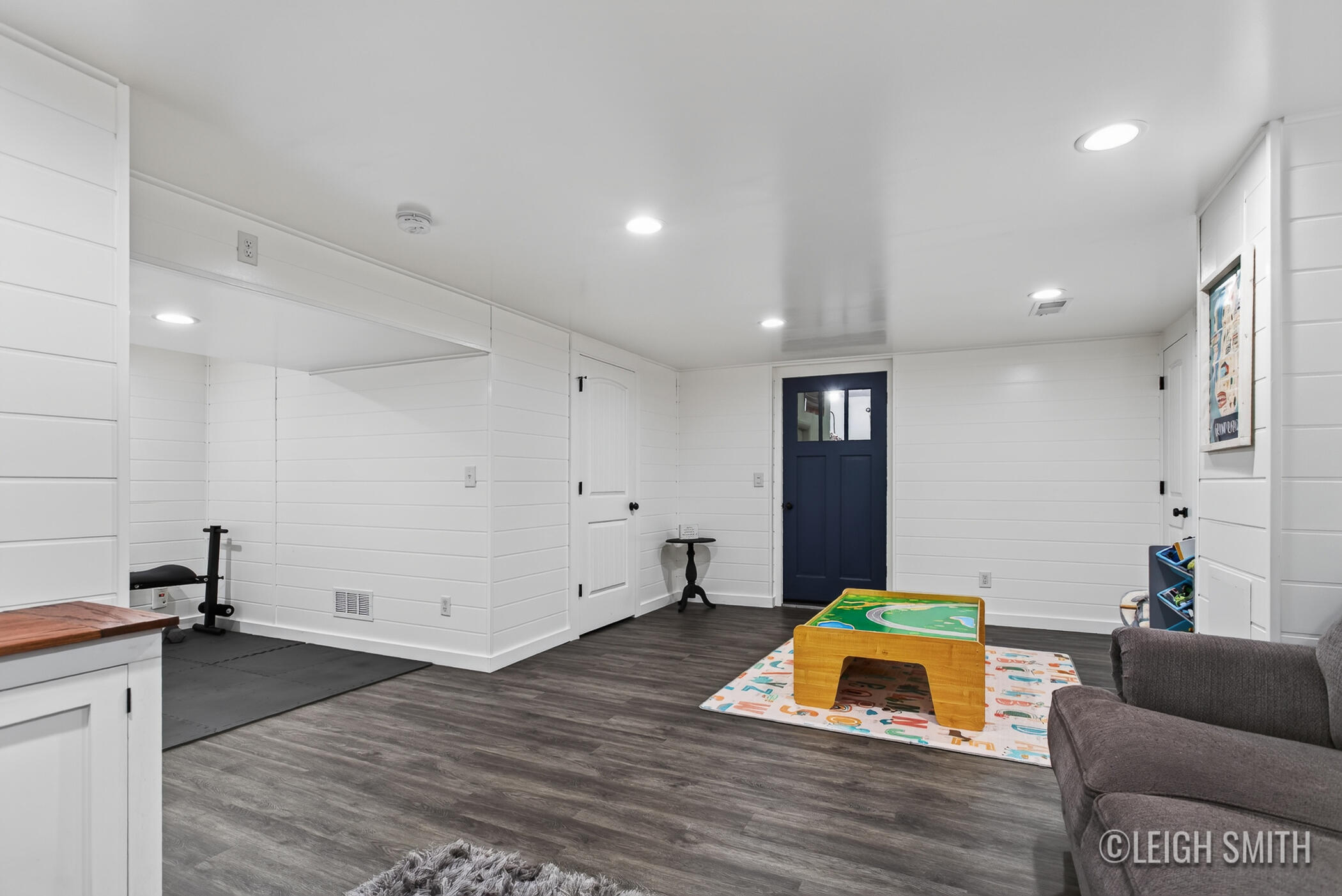 2165 Apple Avenue NW Grand Rapids MI 49504