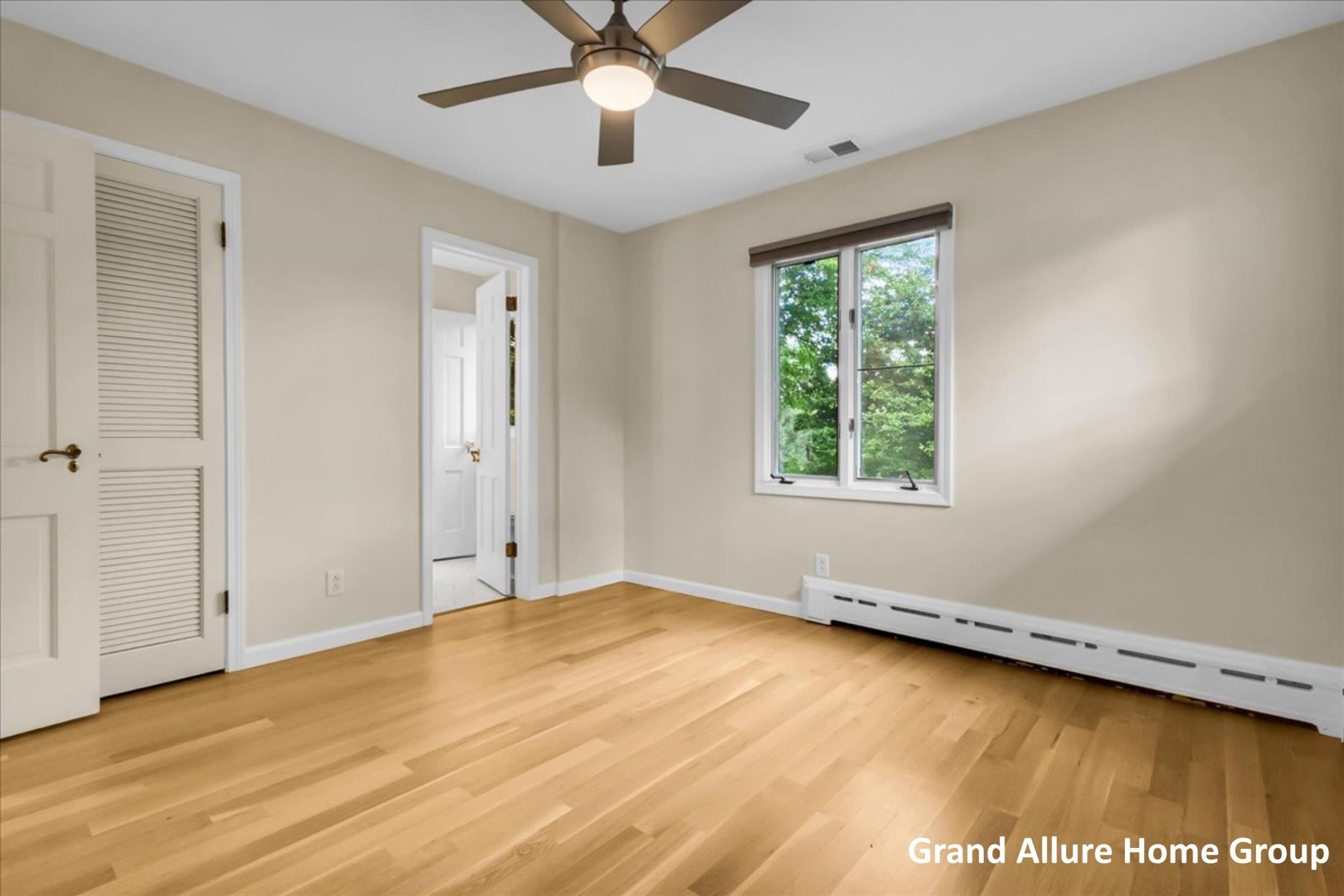 2850 Burritt Street NW Grand Rapids MI 49504