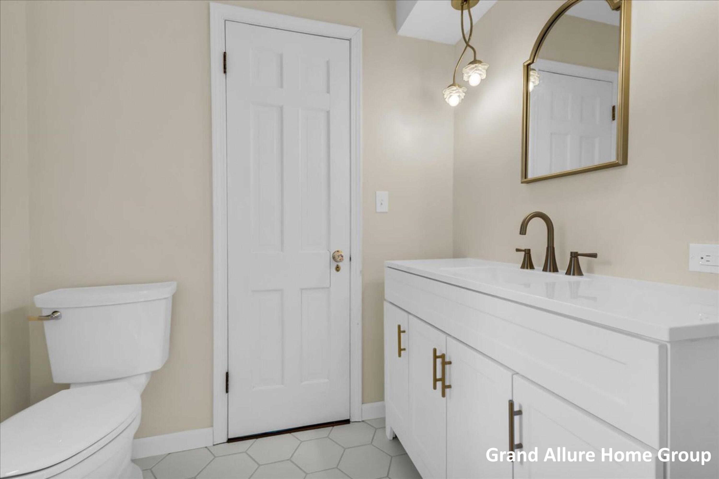 2850 Burritt Street NW Grand Rapids MI 49504