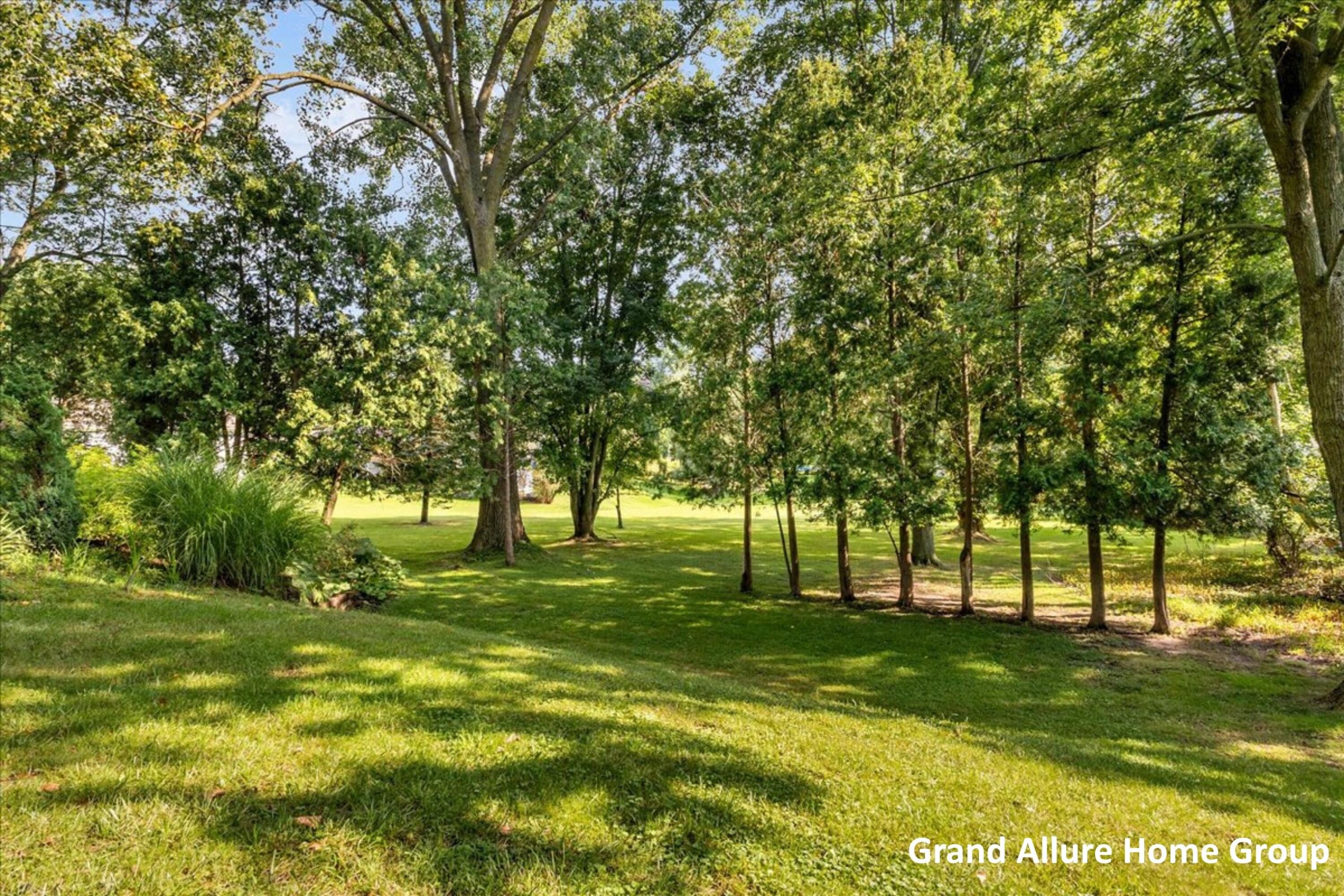 2850 Burritt Street NW Grand Rapids MI 49504