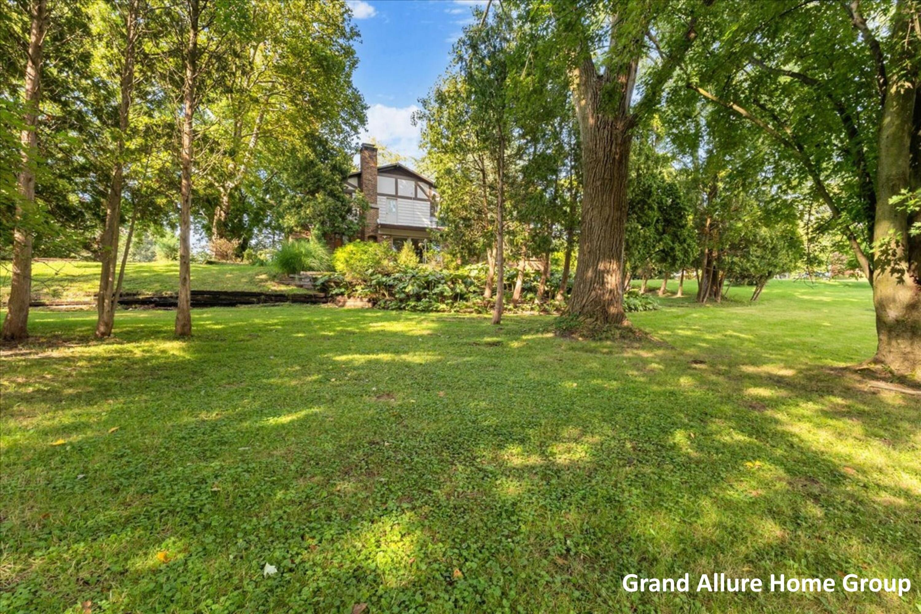 2850 Burritt Street NW Grand Rapids MI 49504