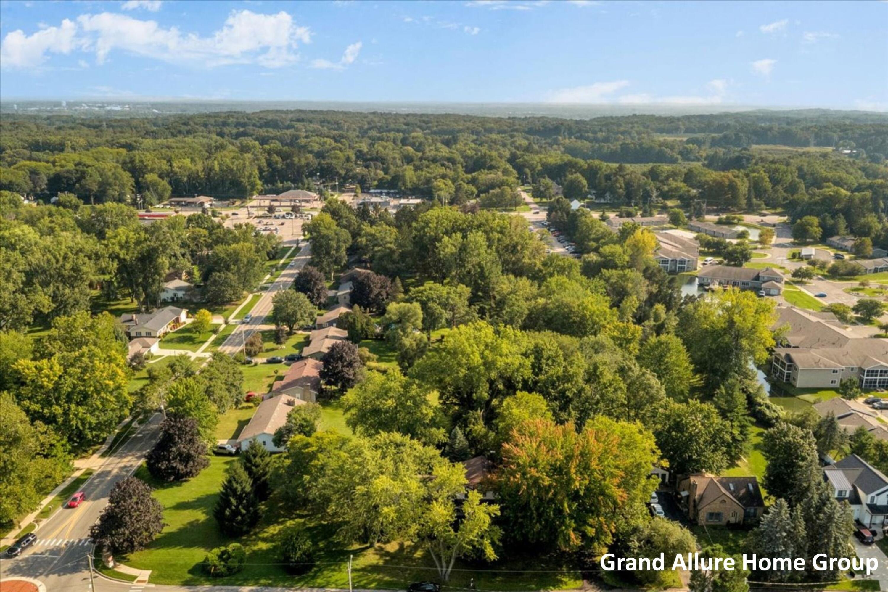 2850 Burritt Street NW Grand Rapids MI 49504