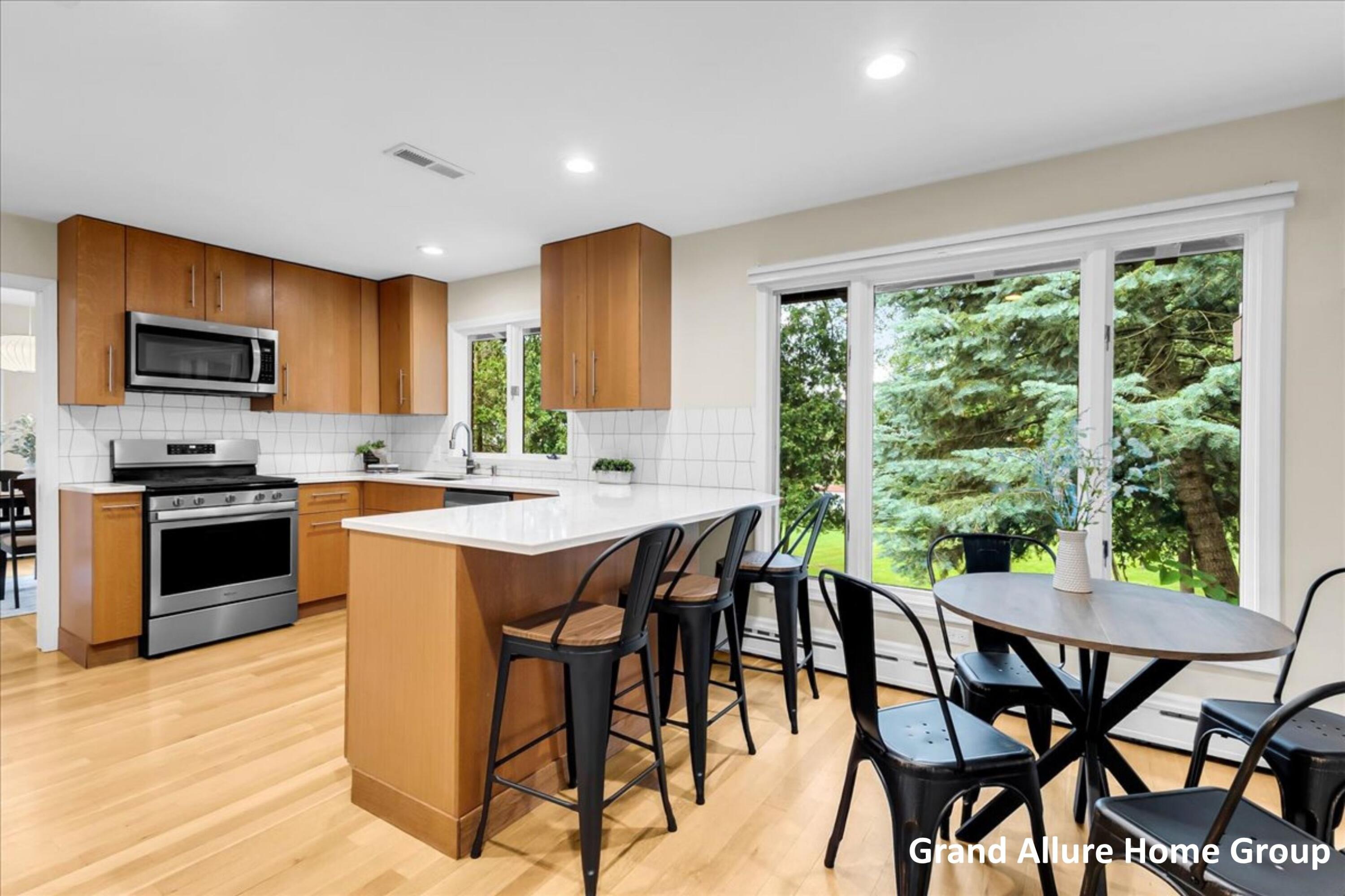 2850 Burritt Street NW Grand Rapids MI 49504