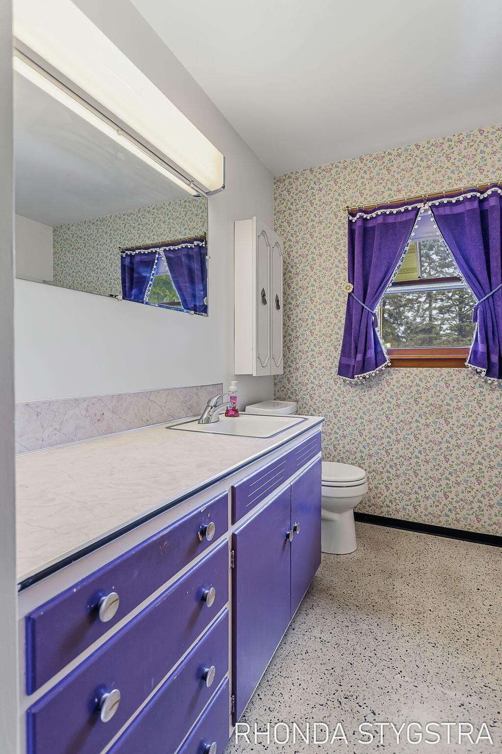 10687 Riley Street Zeeland MI 49464
