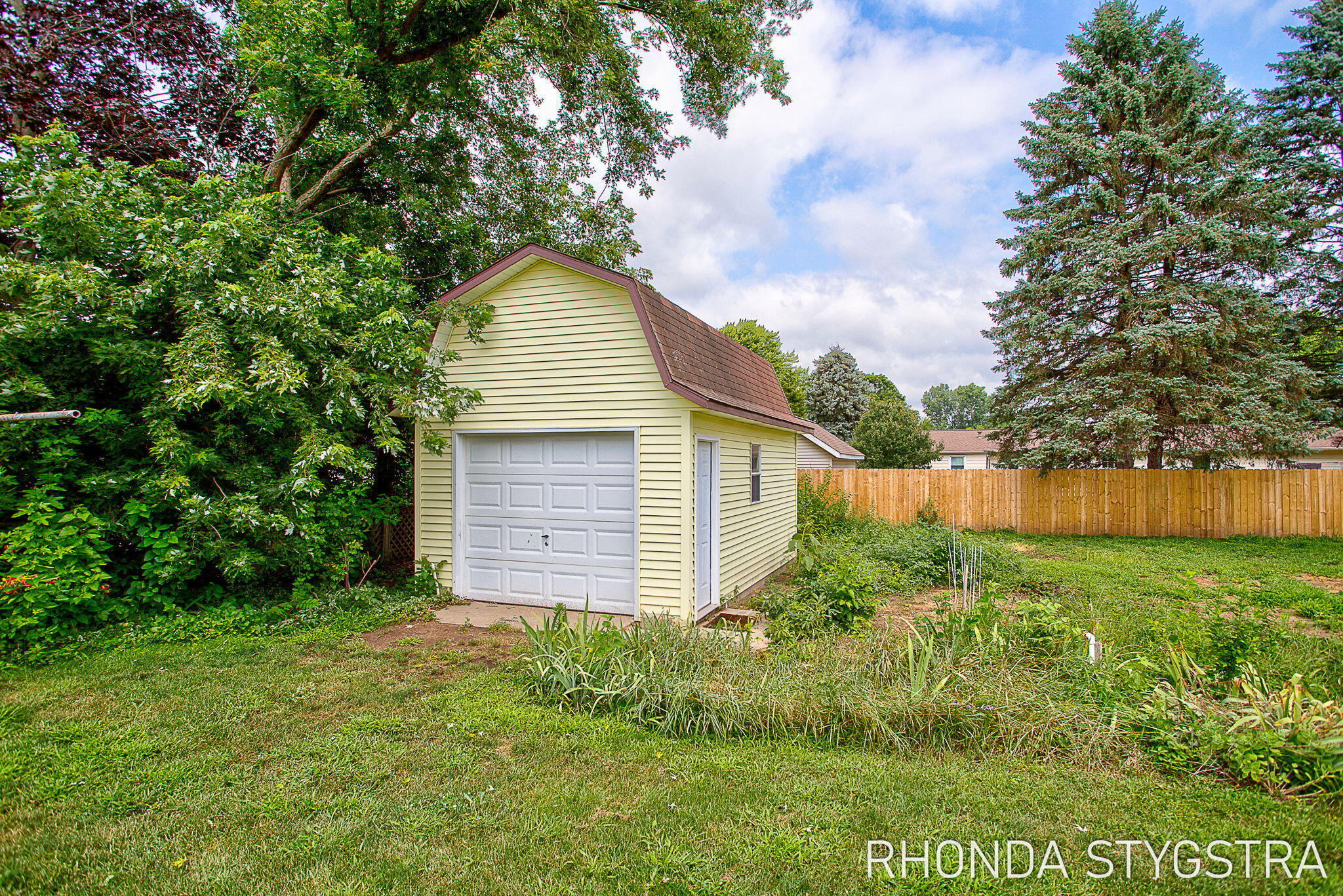 10687 Riley Street Zeeland MI 49464