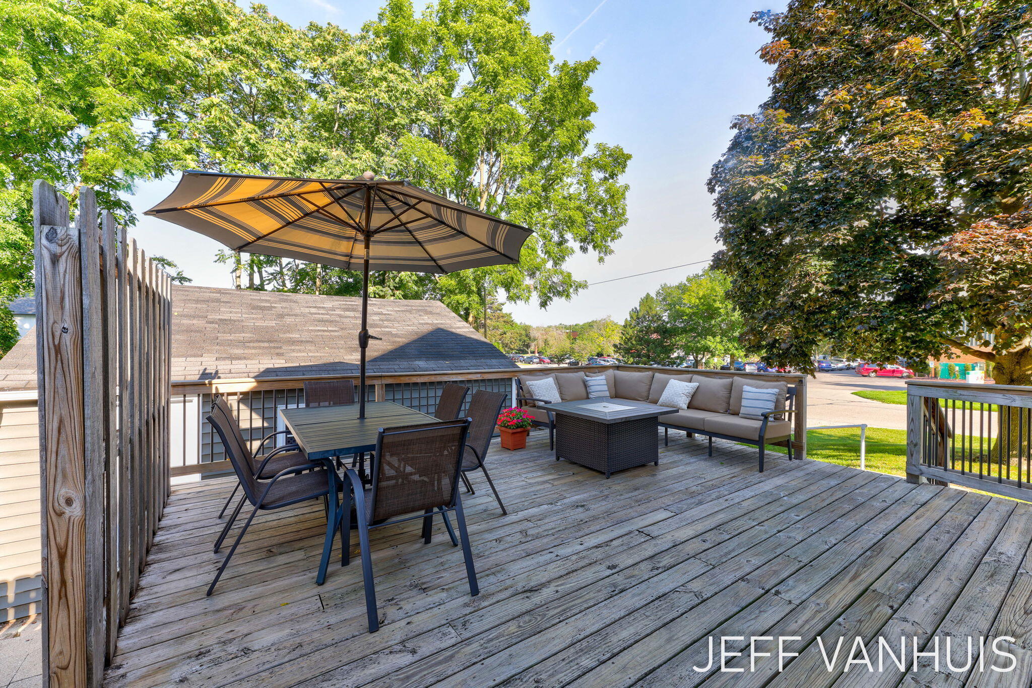 1270 Cedar Street NE Grand Rapids MI 49503