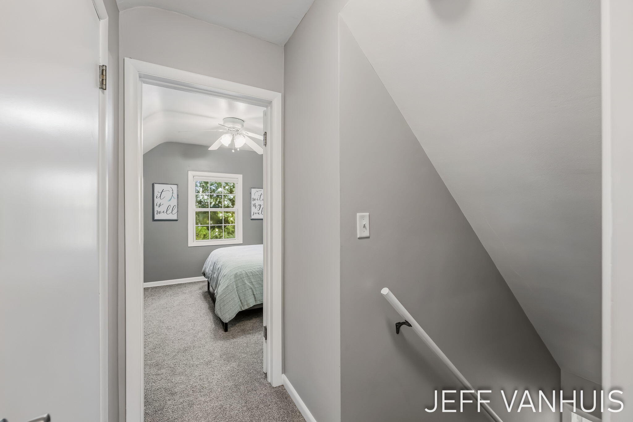1270 Cedar Street NE Grand Rapids MI 49503