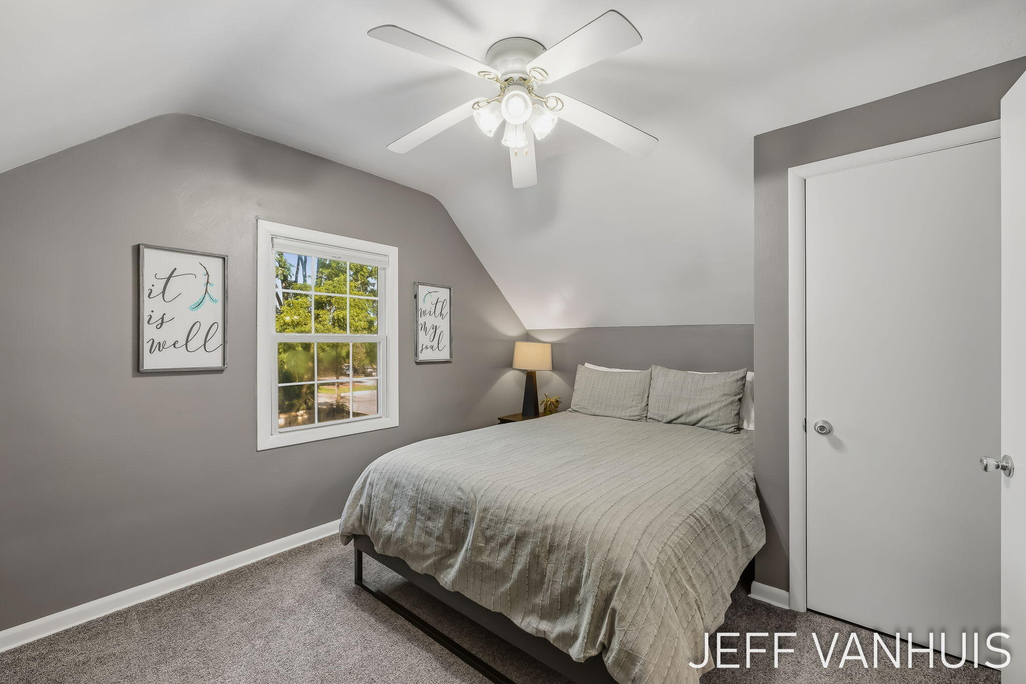 1270 Cedar Street NE Grand Rapids MI 49503