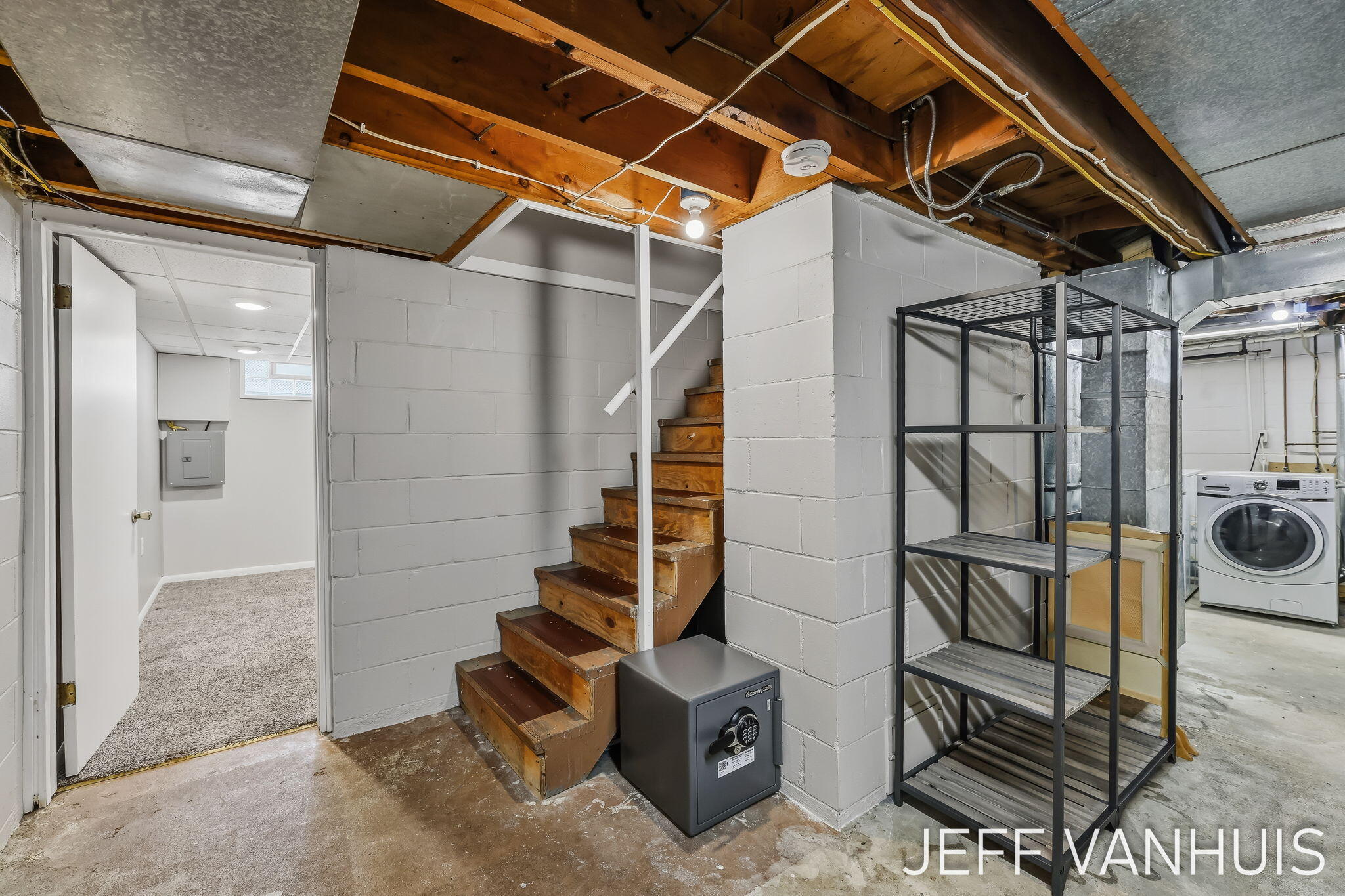 1270 Cedar Street NE Grand Rapids MI 49503
