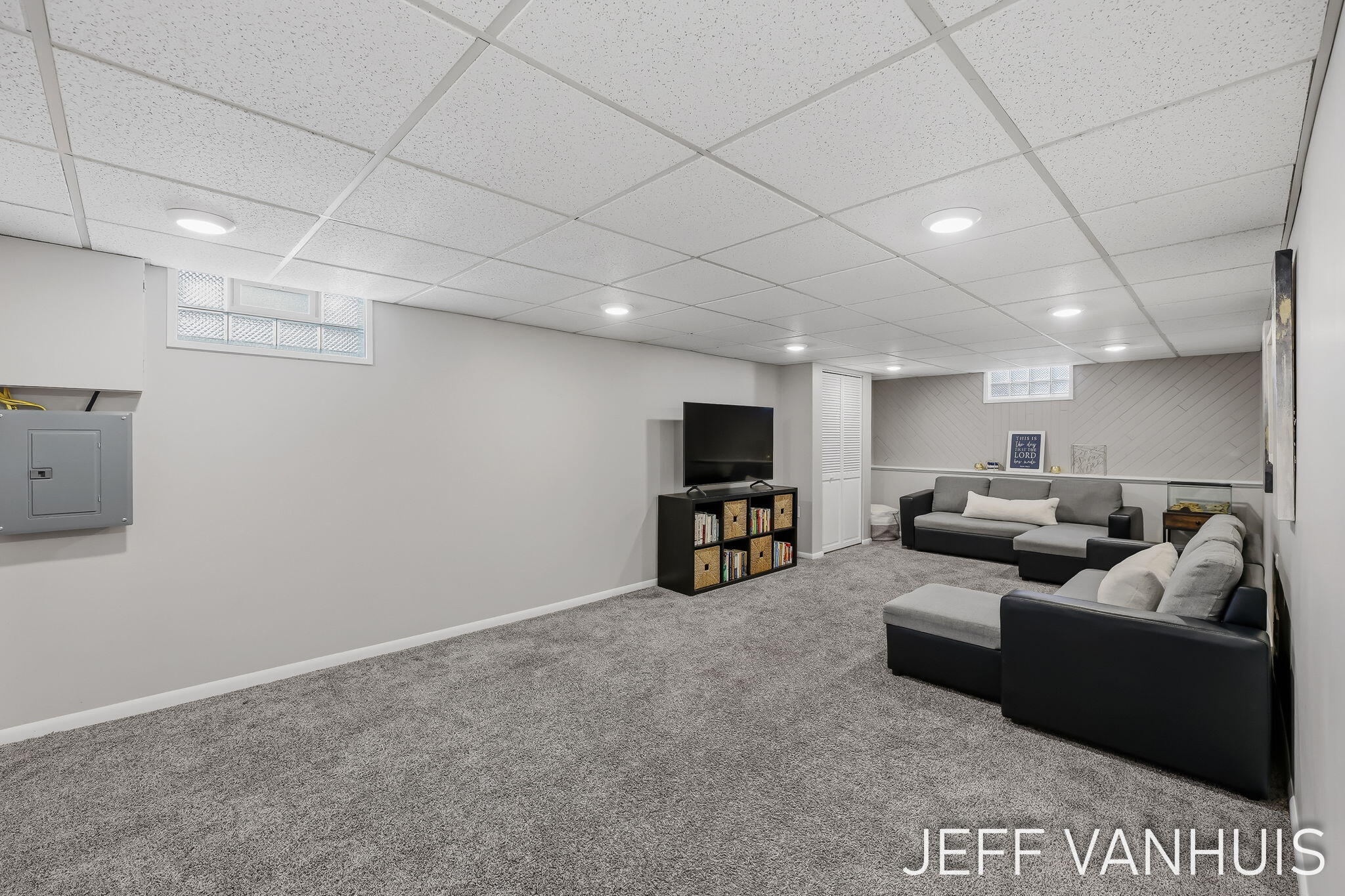 1270 Cedar Street NE Grand Rapids MI 49503