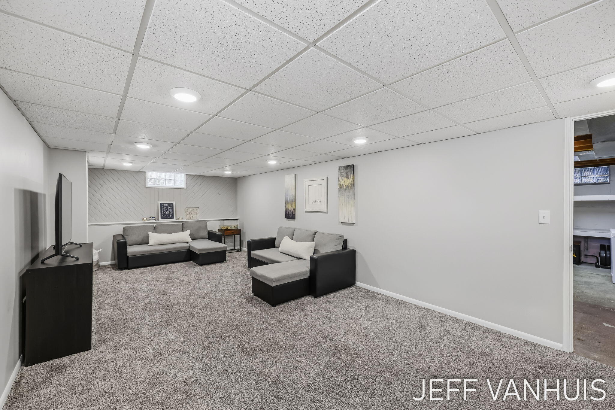 1270 Cedar Street NE Grand Rapids MI 49503