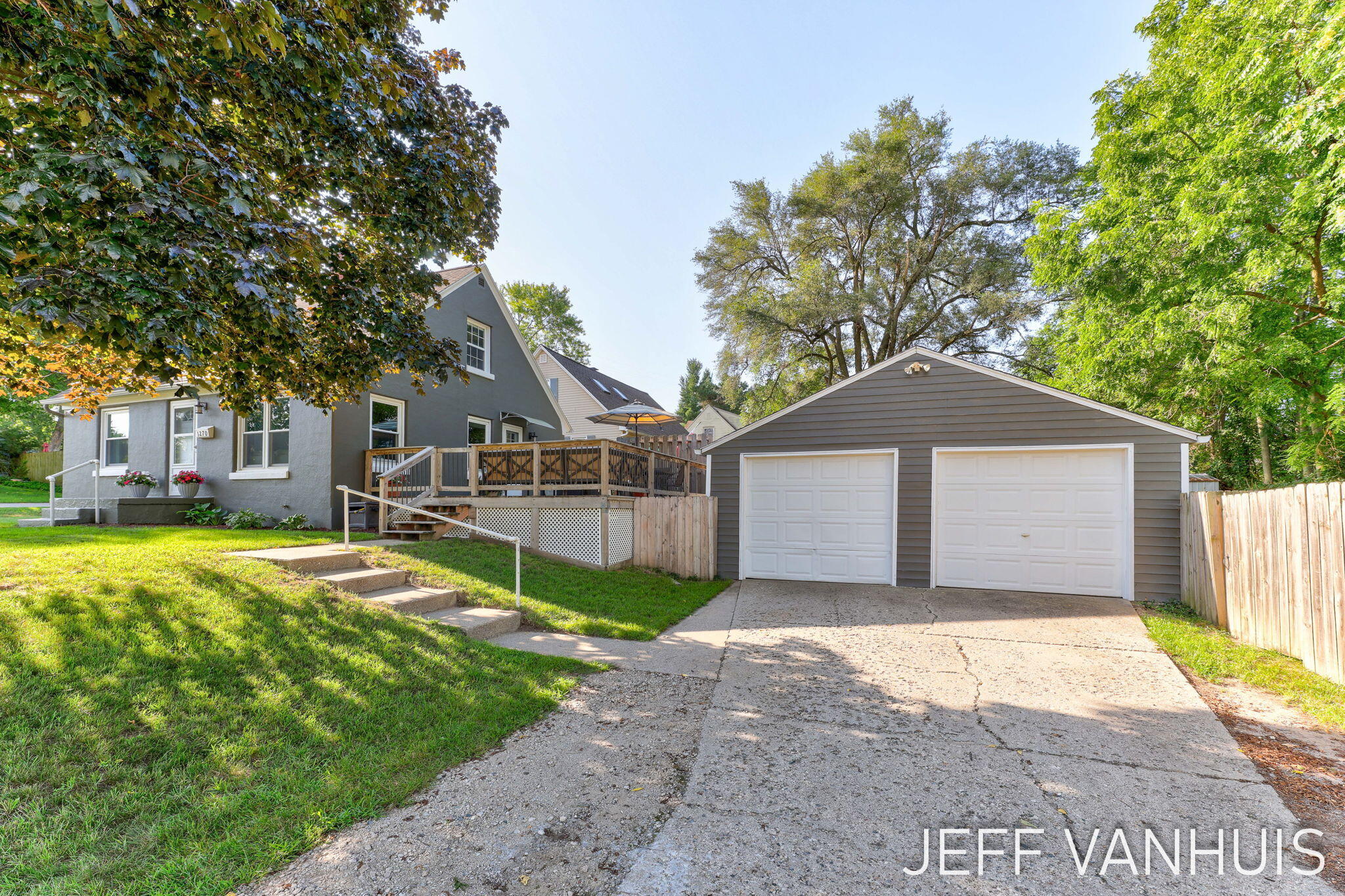 1270 Cedar Street NE Grand Rapids MI 49503