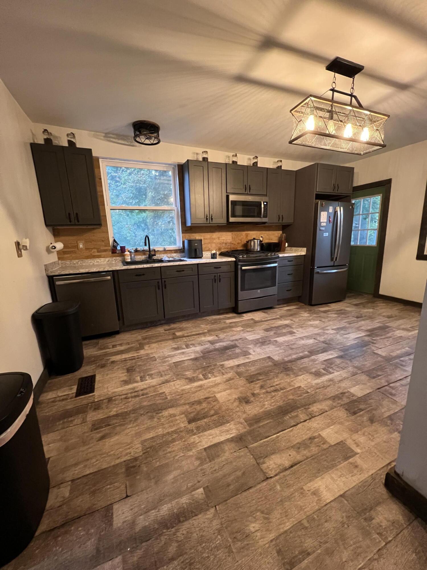 4436 Fennessey Street SW Grand Rapids MI 49534