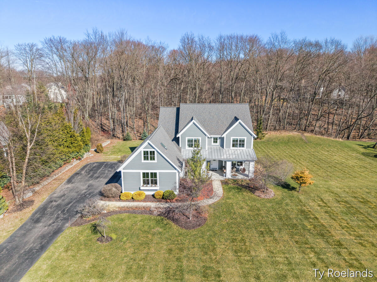 3757 Lake Birch Street NE Grand Rapids MI 49525