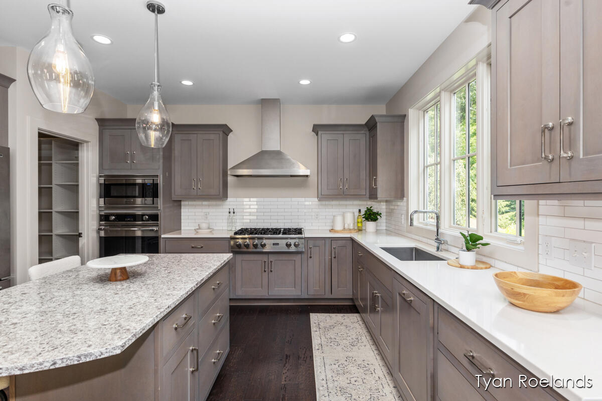 3757 Lake Birch Street NE Grand Rapids MI 49525