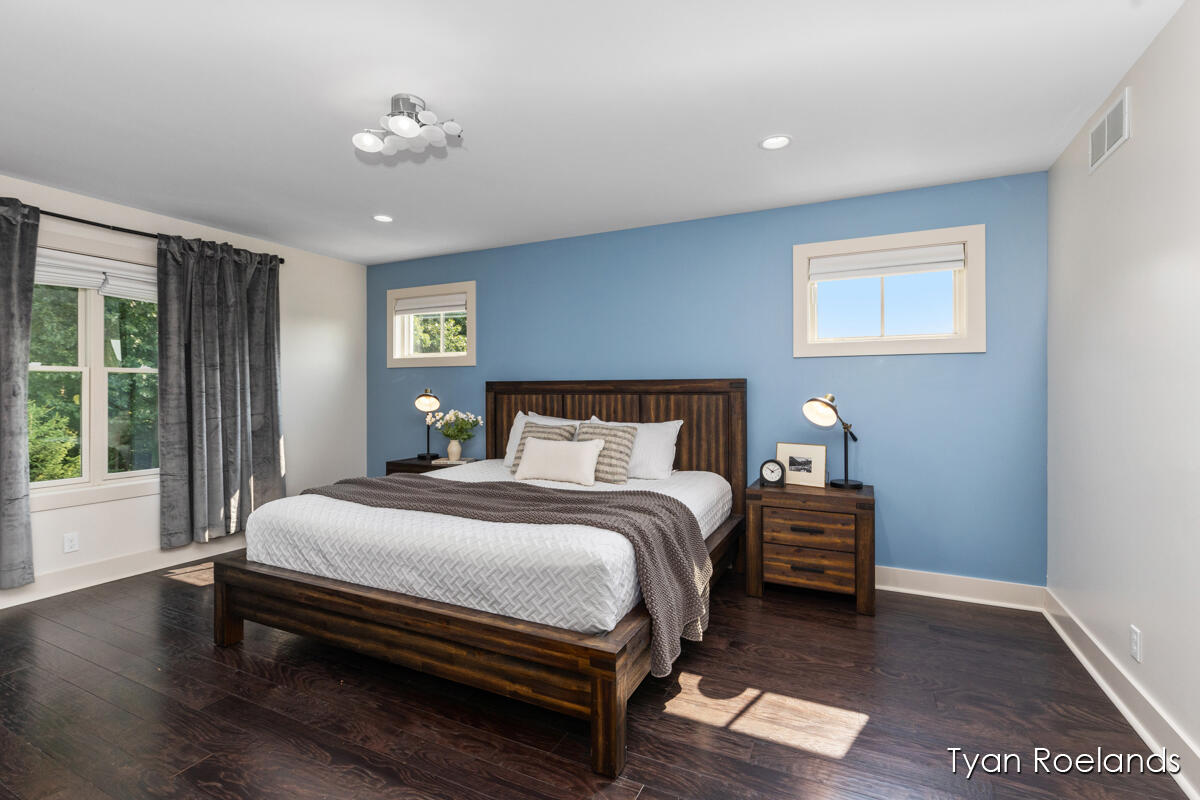 3757 Lake Birch Street NE Grand Rapids MI 49525