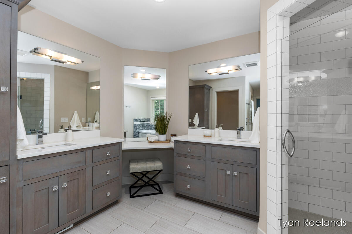 3757 Lake Birch Street NE Grand Rapids MI 49525