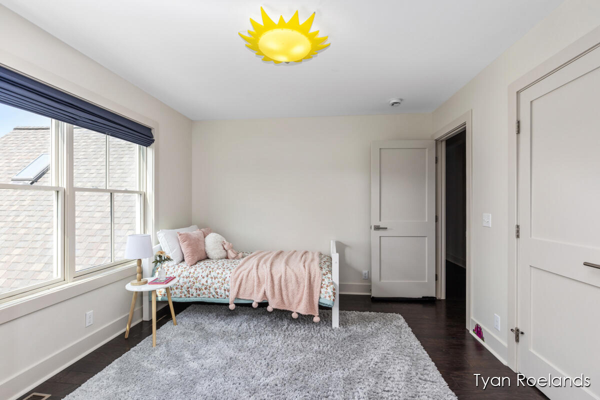 3757 Lake Birch Street NE Grand Rapids MI 49525