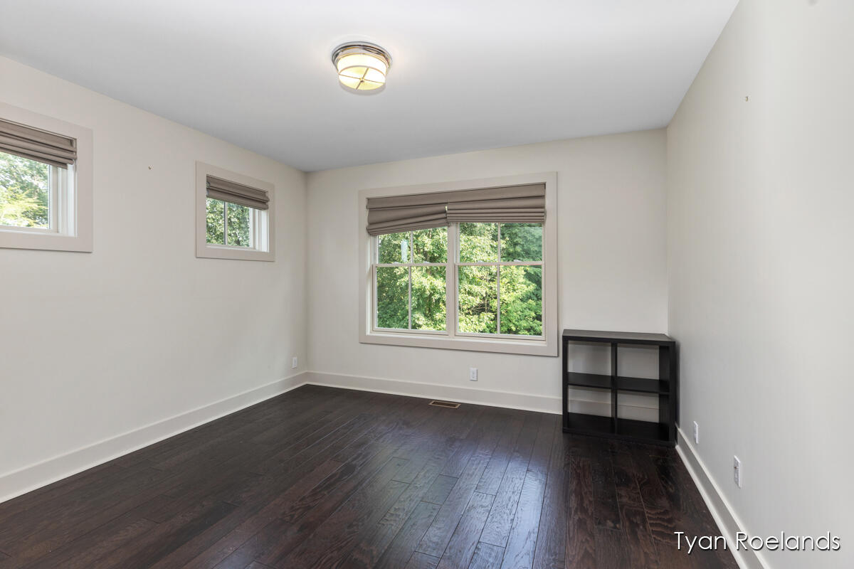 3757 Lake Birch Street NE Grand Rapids MI 49525