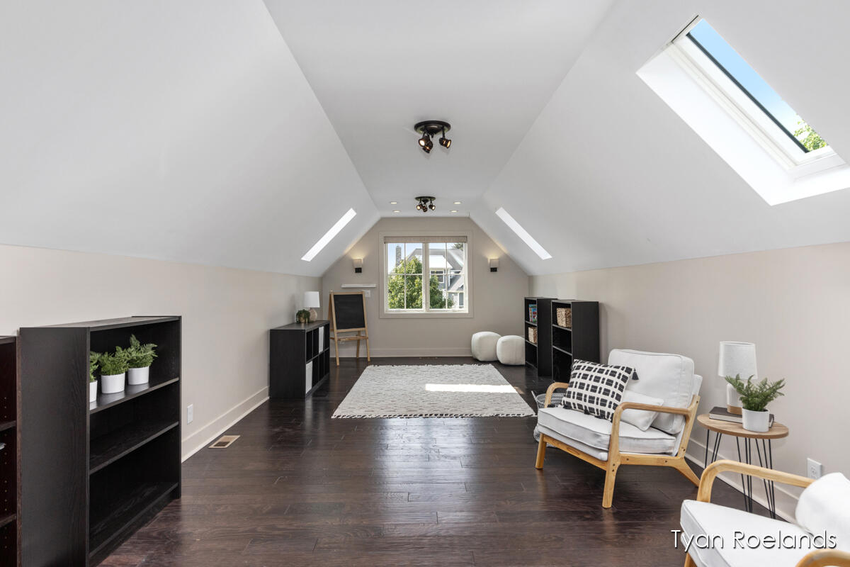 3757 Lake Birch Street NE Grand Rapids MI 49525