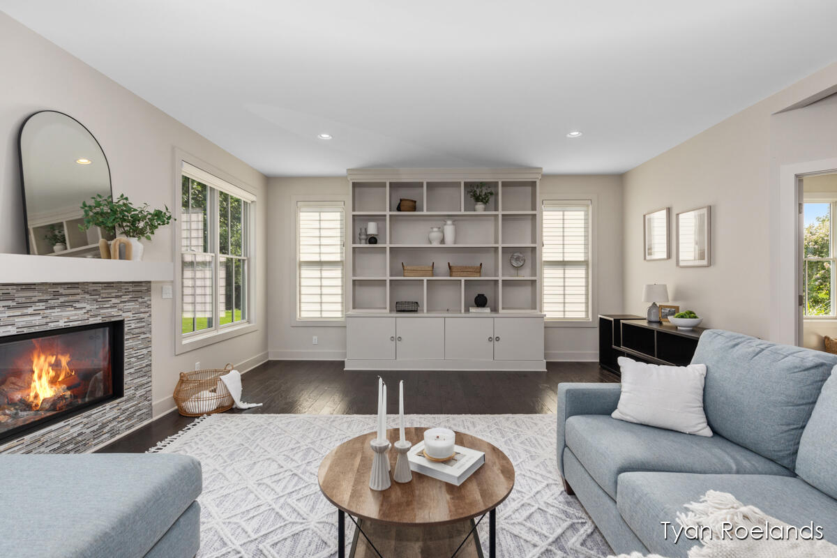 3757 Lake Birch Street NE Grand Rapids MI 49525