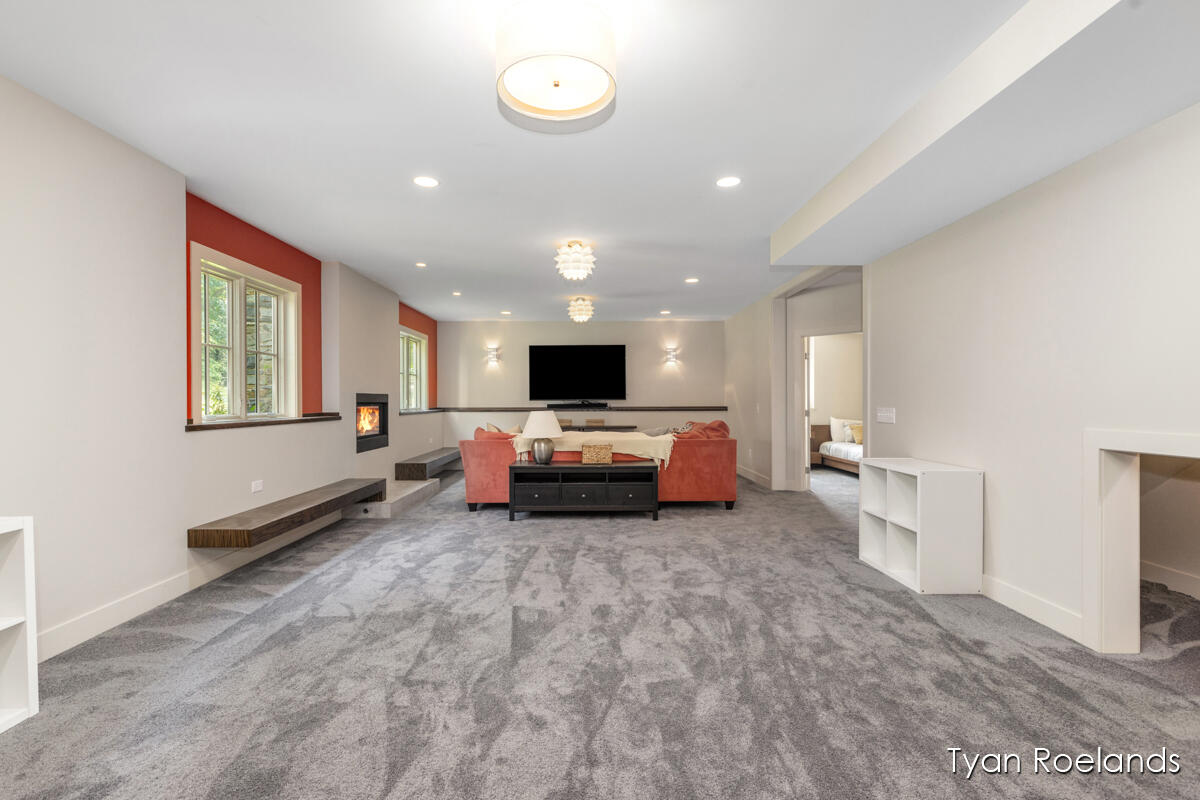 3757 Lake Birch Street NE Grand Rapids MI 49525