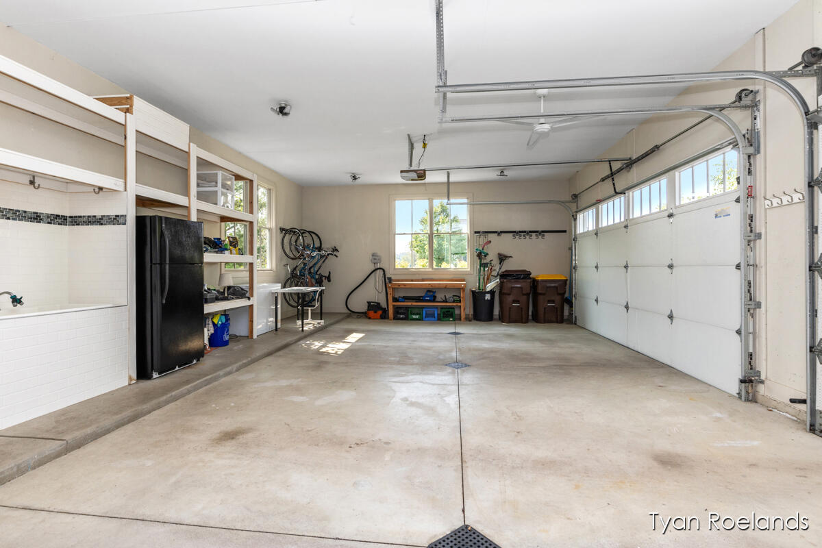 3757 Lake Birch Street NE Grand Rapids MI 49525