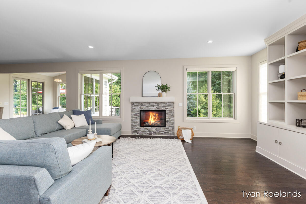 3757 Lake Birch Street NE Grand Rapids MI 49525