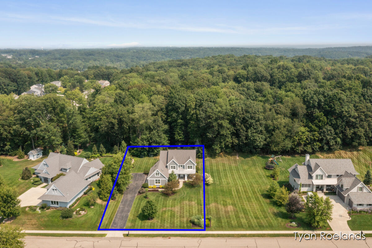 3757 Lake Birch Street NE Grand Rapids MI 49525