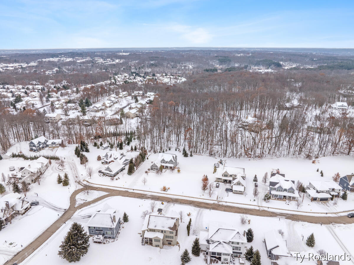 3757 Lake Birch Street NE Grand Rapids MI 49525