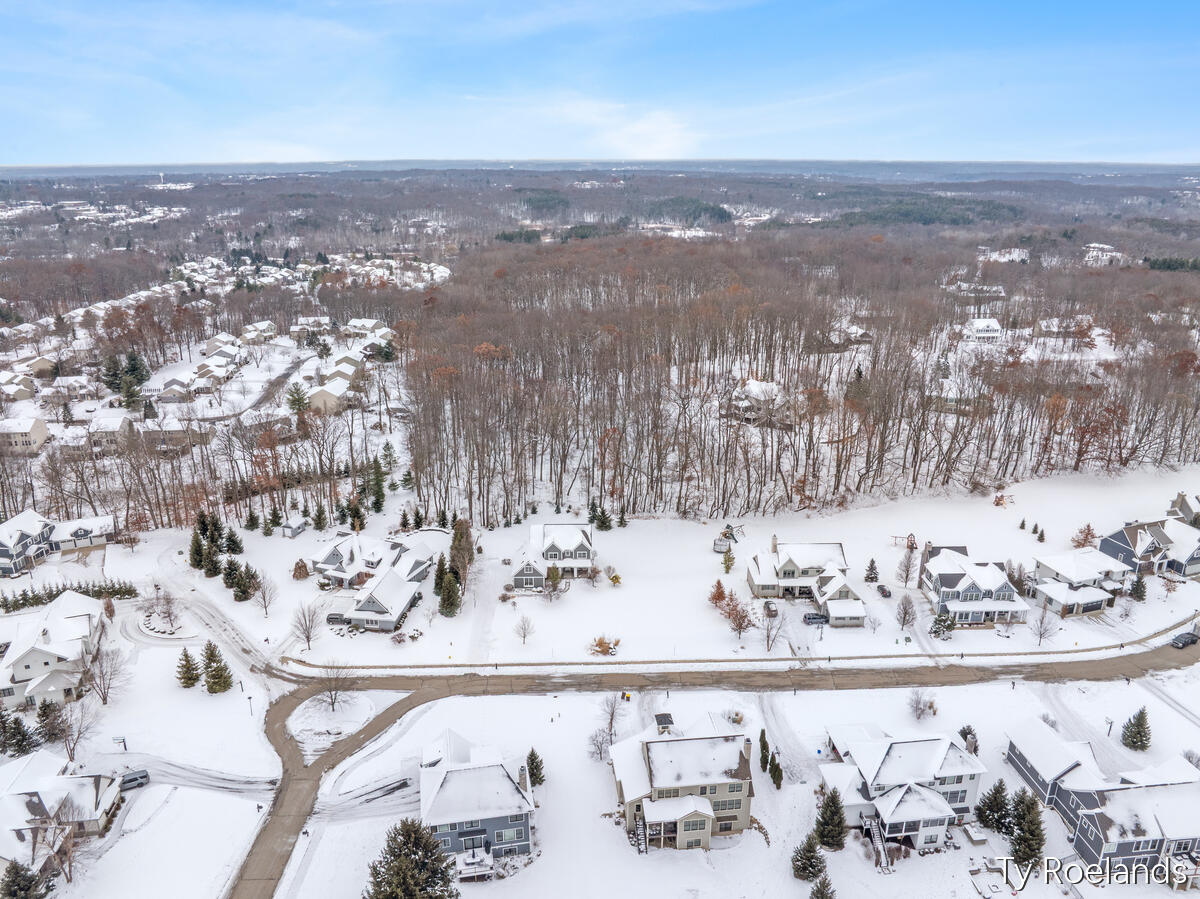 3757 Lake Birch Street NE Grand Rapids MI 49525