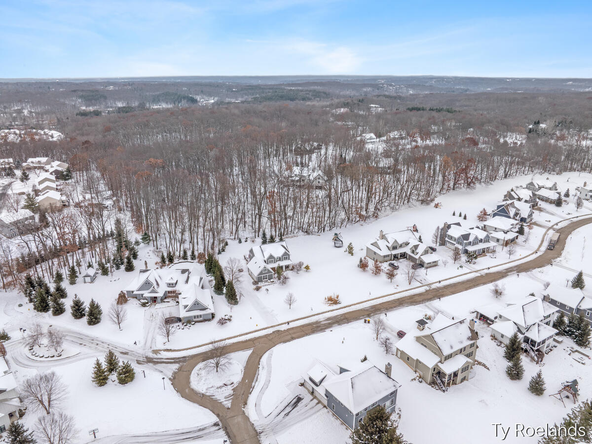 3757 Lake Birch Street NE Grand Rapids MI 49525