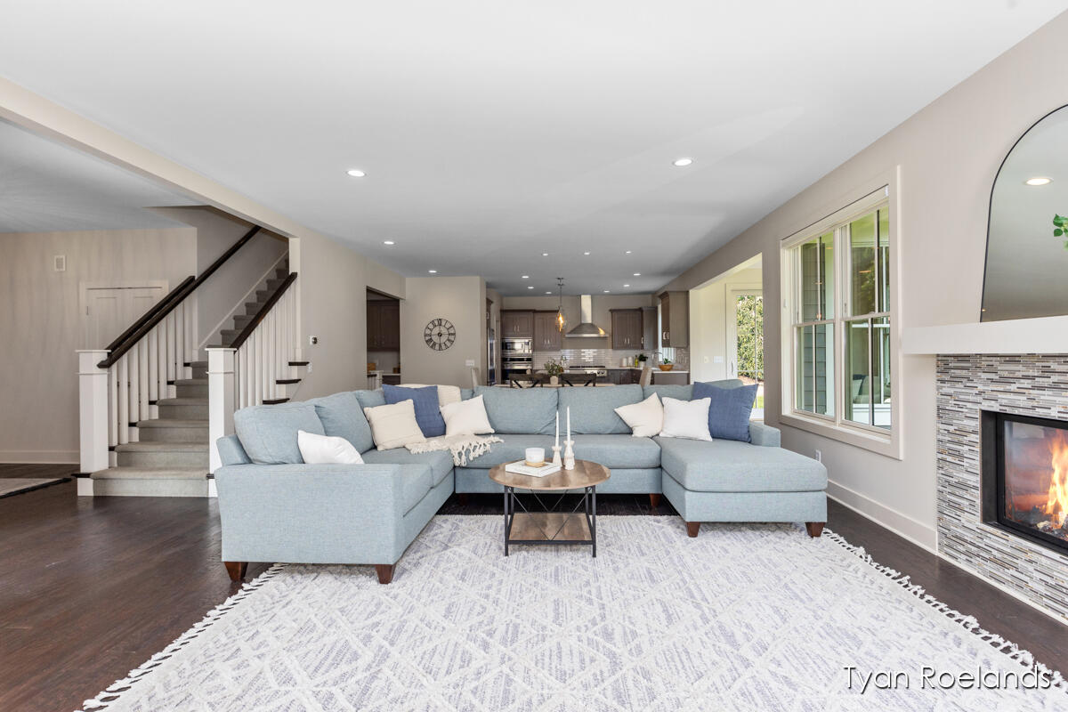 3757 Lake Birch Street NE Grand Rapids MI 49525