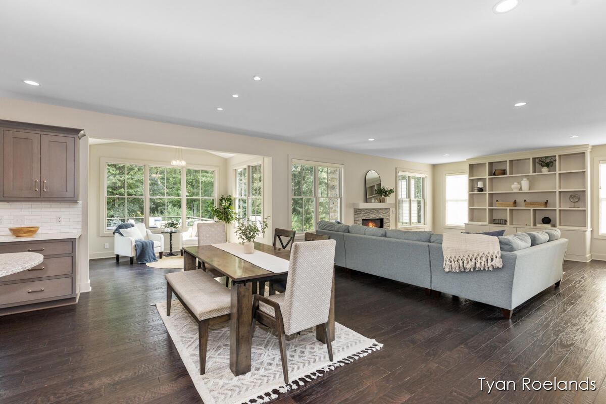 3757 Lake Birch Street NE Grand Rapids MI 49525