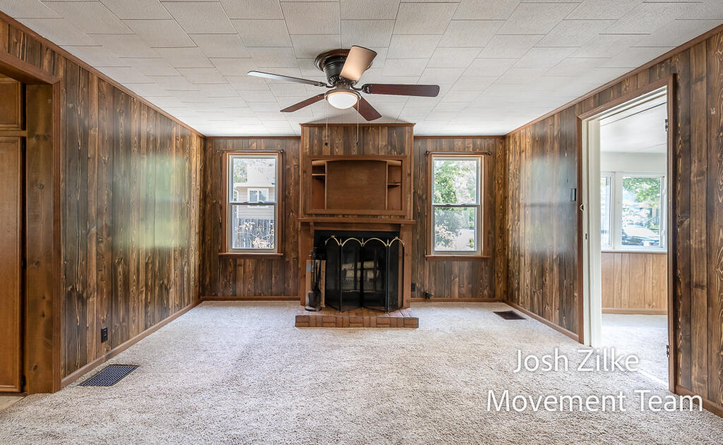1215 Columbus Avenue Grand Haven MI 49417