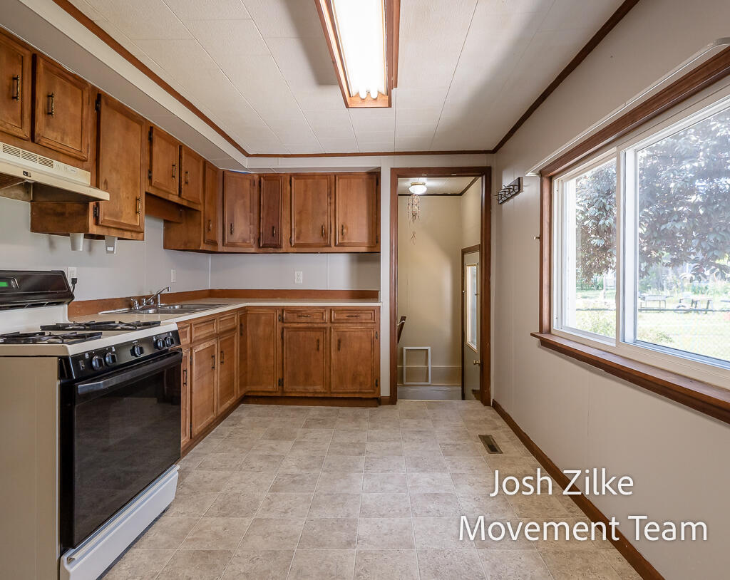 1215 Columbus Avenue Grand Haven MI 49417