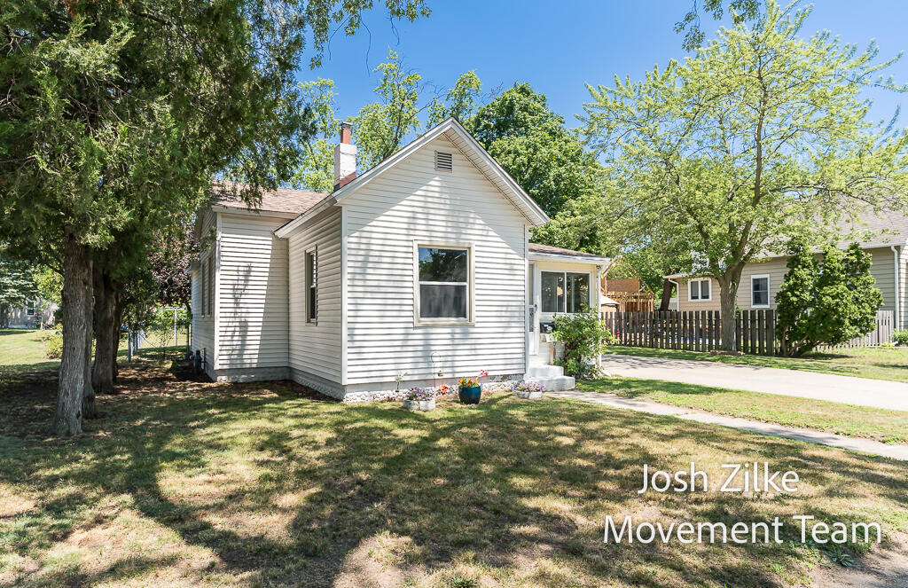 1215 Columbus Avenue Grand Haven MI 49417
