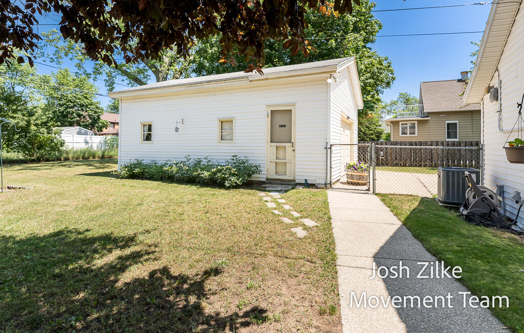 1215 Columbus Avenue Grand Haven MI 49417