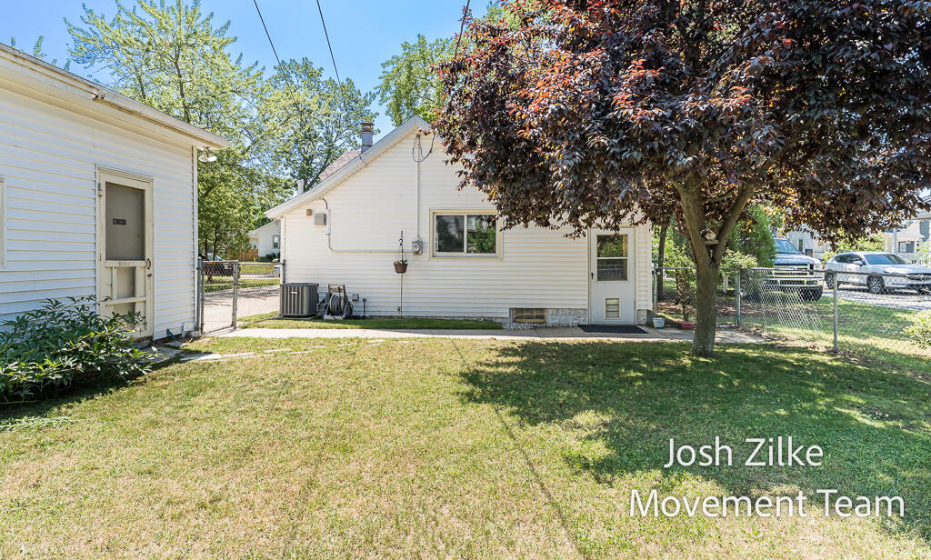 1215 Columbus Avenue Grand Haven MI 49417