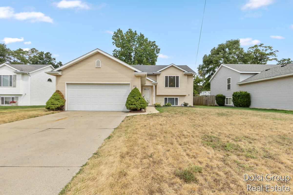 303 Regent Street SE Grand Rapids MI 49548