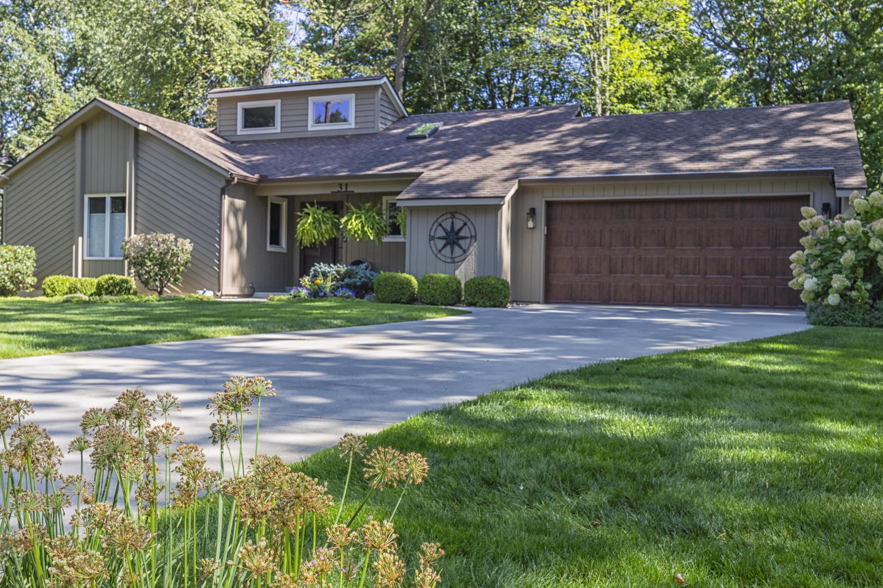 31 Forest Hills Drive Holland MI 49424