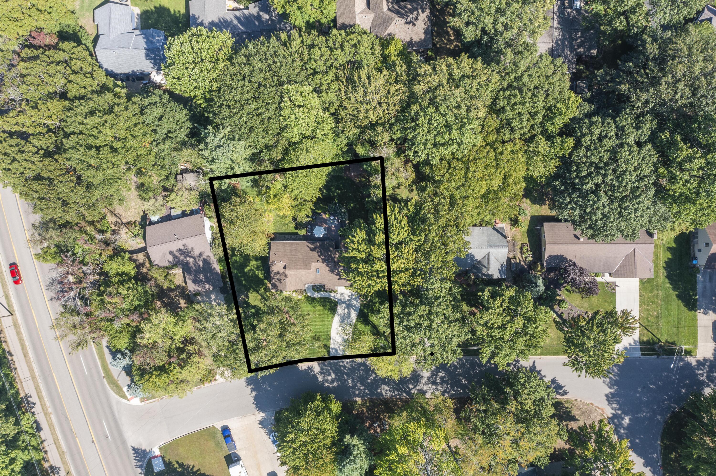 31 Forest Hills Drive Holland MI 49424