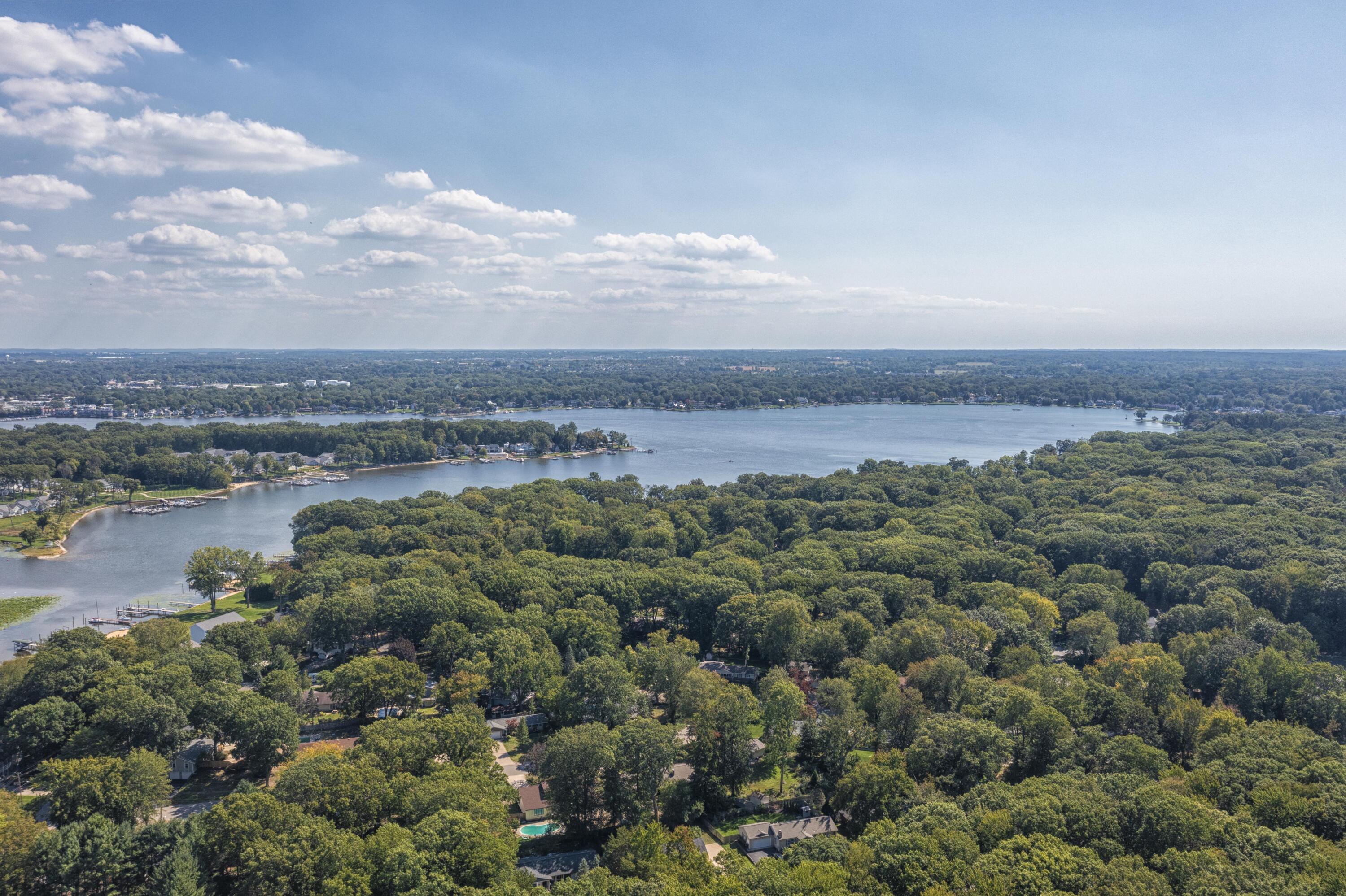 31 Forest Hills Drive Holland MI 49424