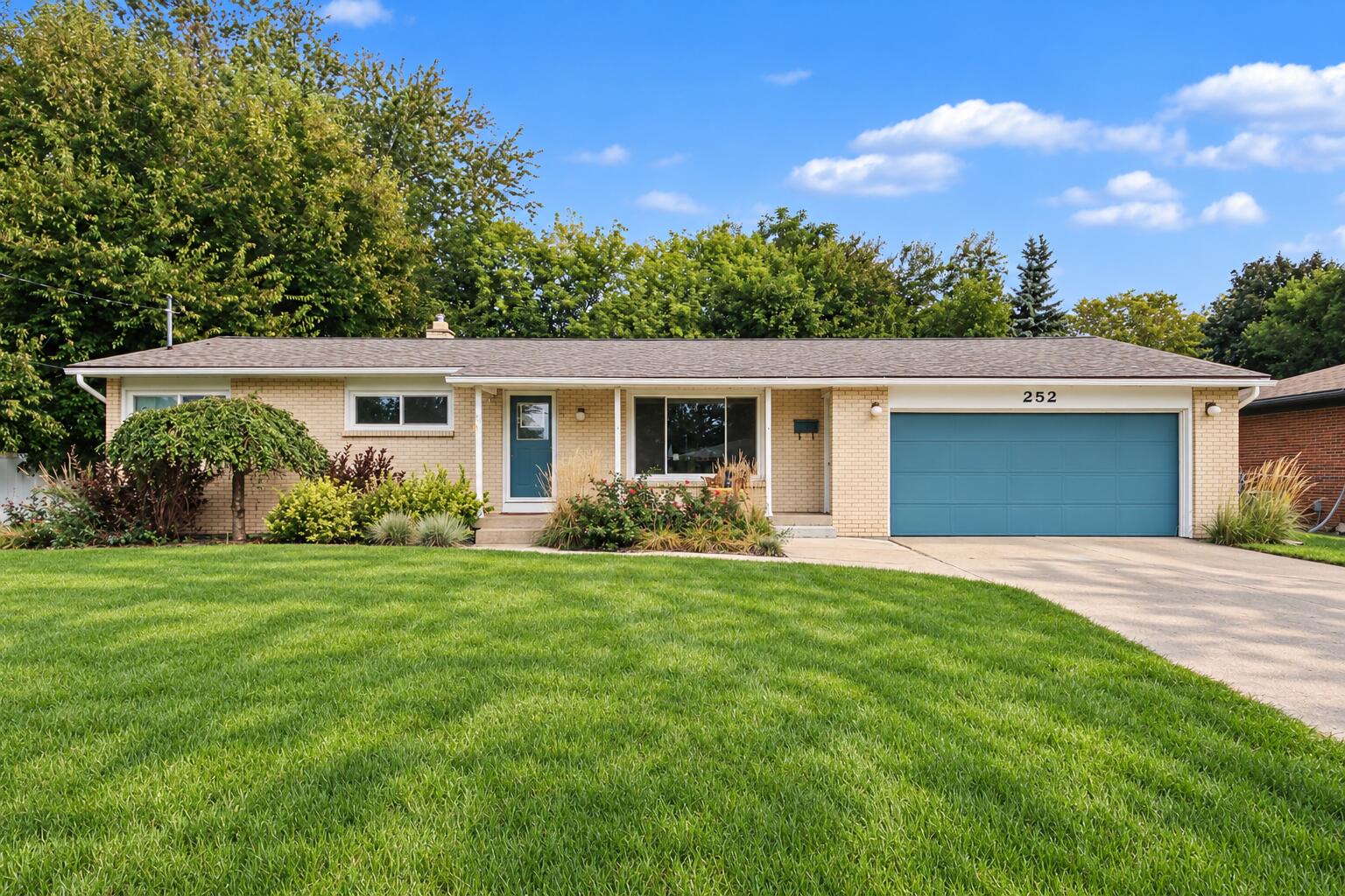 252 Edison Park Avenue NW Grand Rapids MI 49504