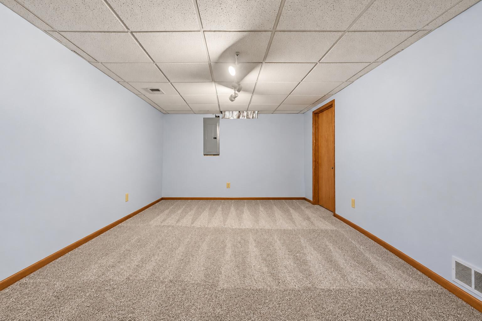 252 Edison Park Avenue NW Grand Rapids MI 49504