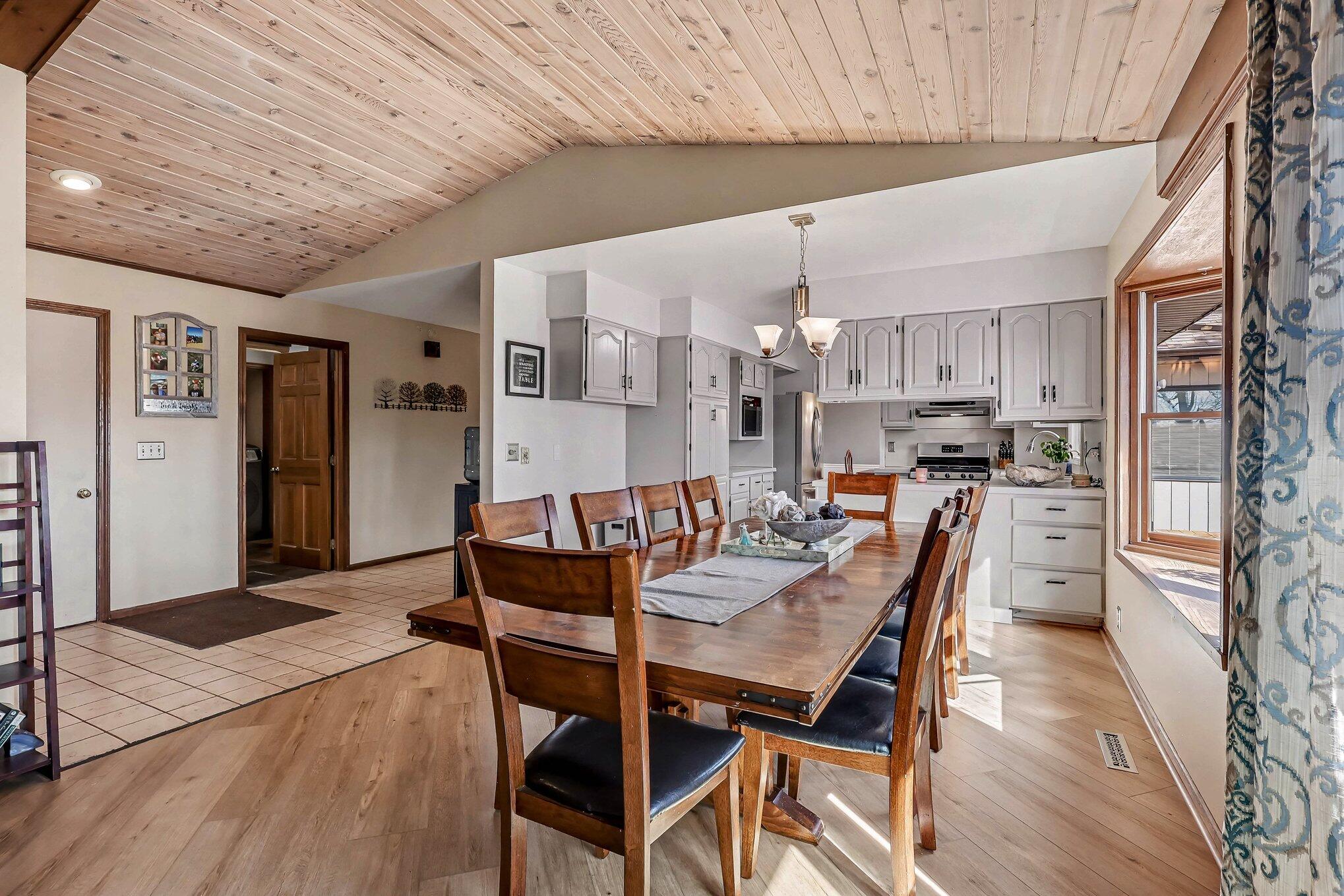 1437 Brookwood Drive Norton Shores MI 49441