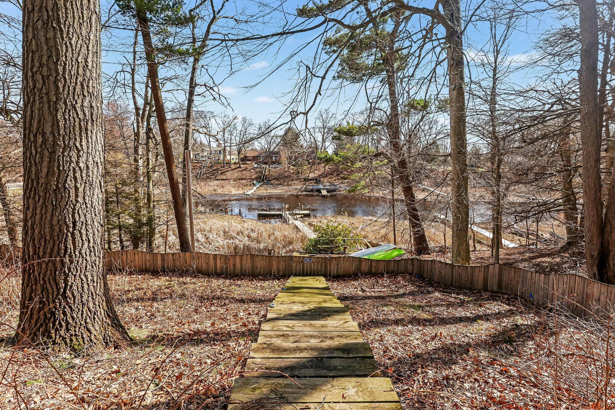 1437 Brookwood Drive Norton Shores MI 49441
