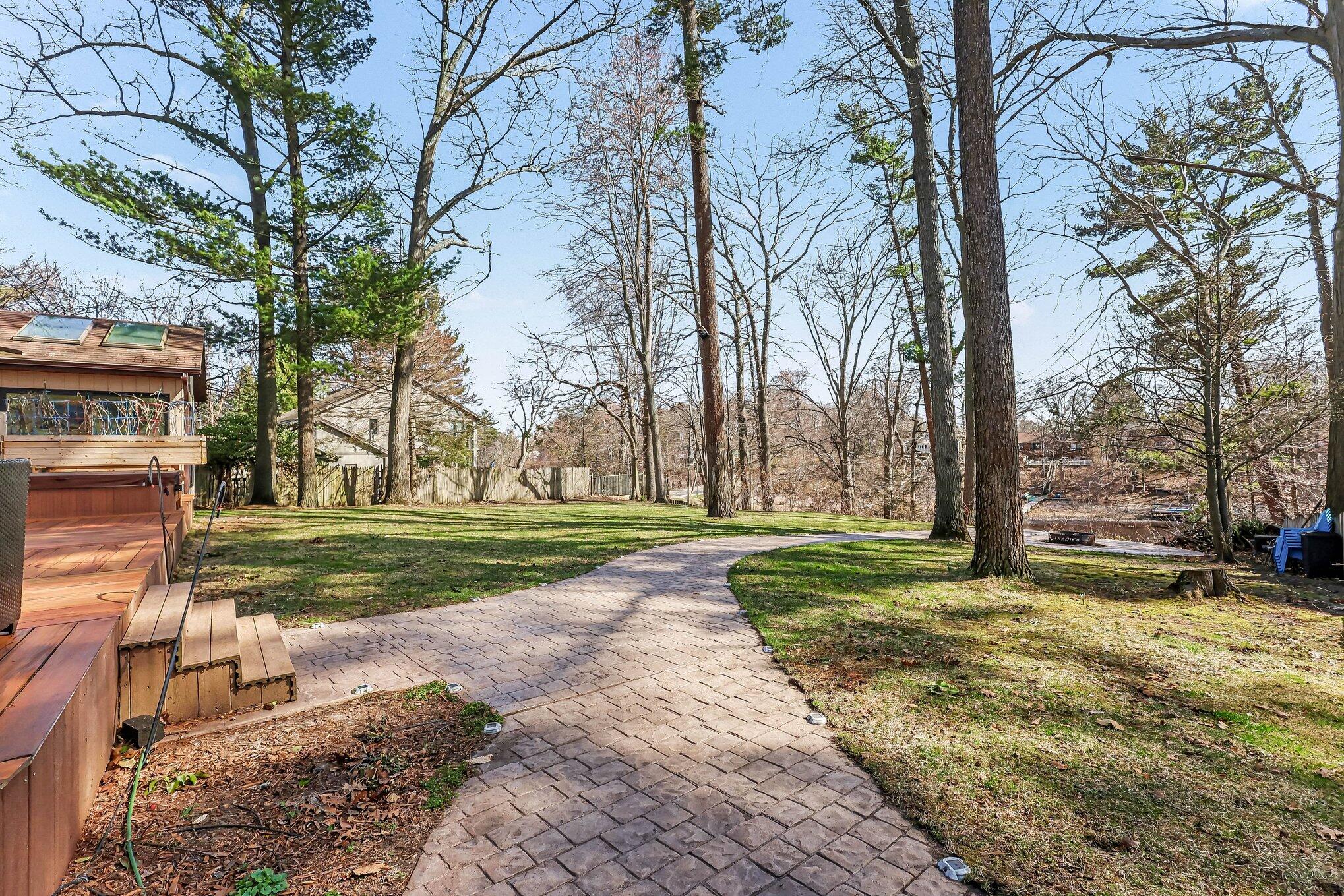 1437 Brookwood Drive Norton Shores MI 49441